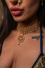 Load image into Gallery viewer, Golden Pearl Necklace
