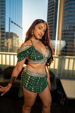 Load image into Gallery viewer, Emerald Diamonds Fairy Set

