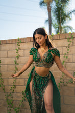 Load image into Gallery viewer, Poison Ivy Jasmine Set

