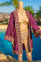 Load image into Gallery viewer, Amethyst Excellence Velvet Kimono

