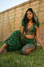Load image into Gallery viewer, Poison Ivy Jasmine Set
