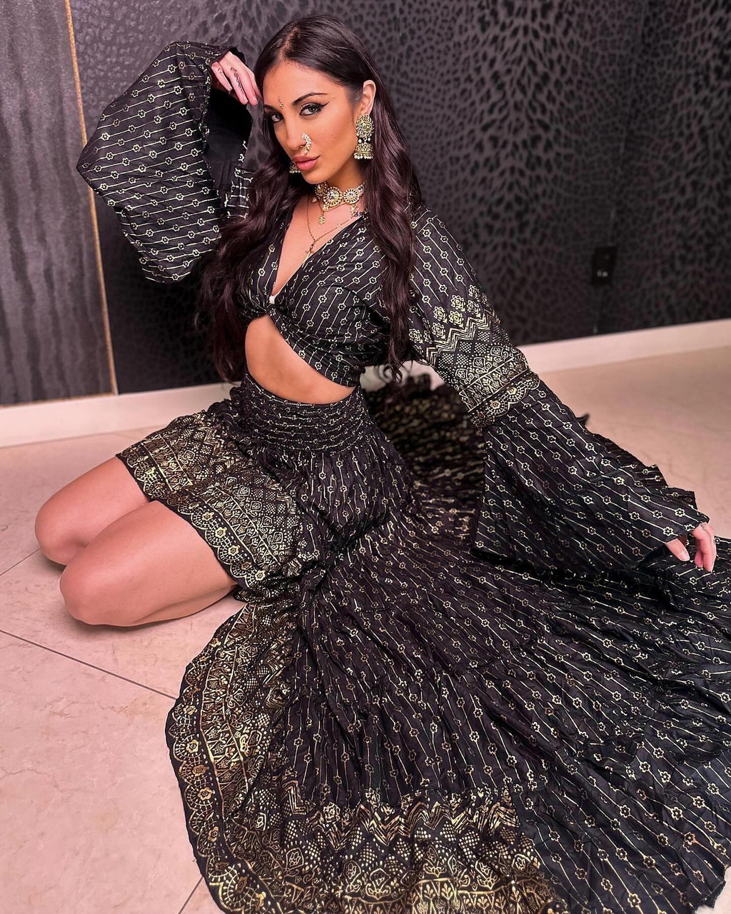 Black Lotus Bollywood Set