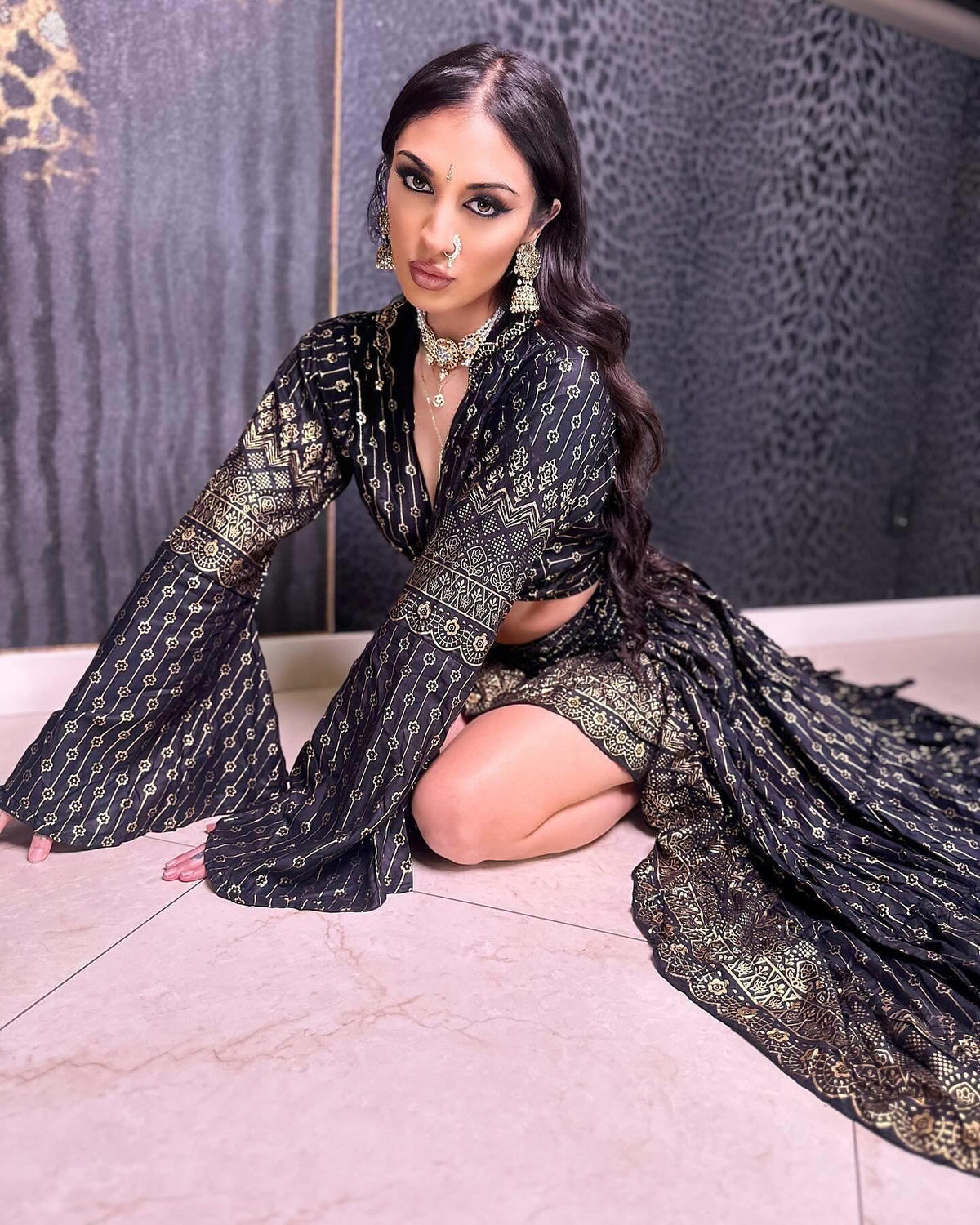 Black Lotus Bollywood Set