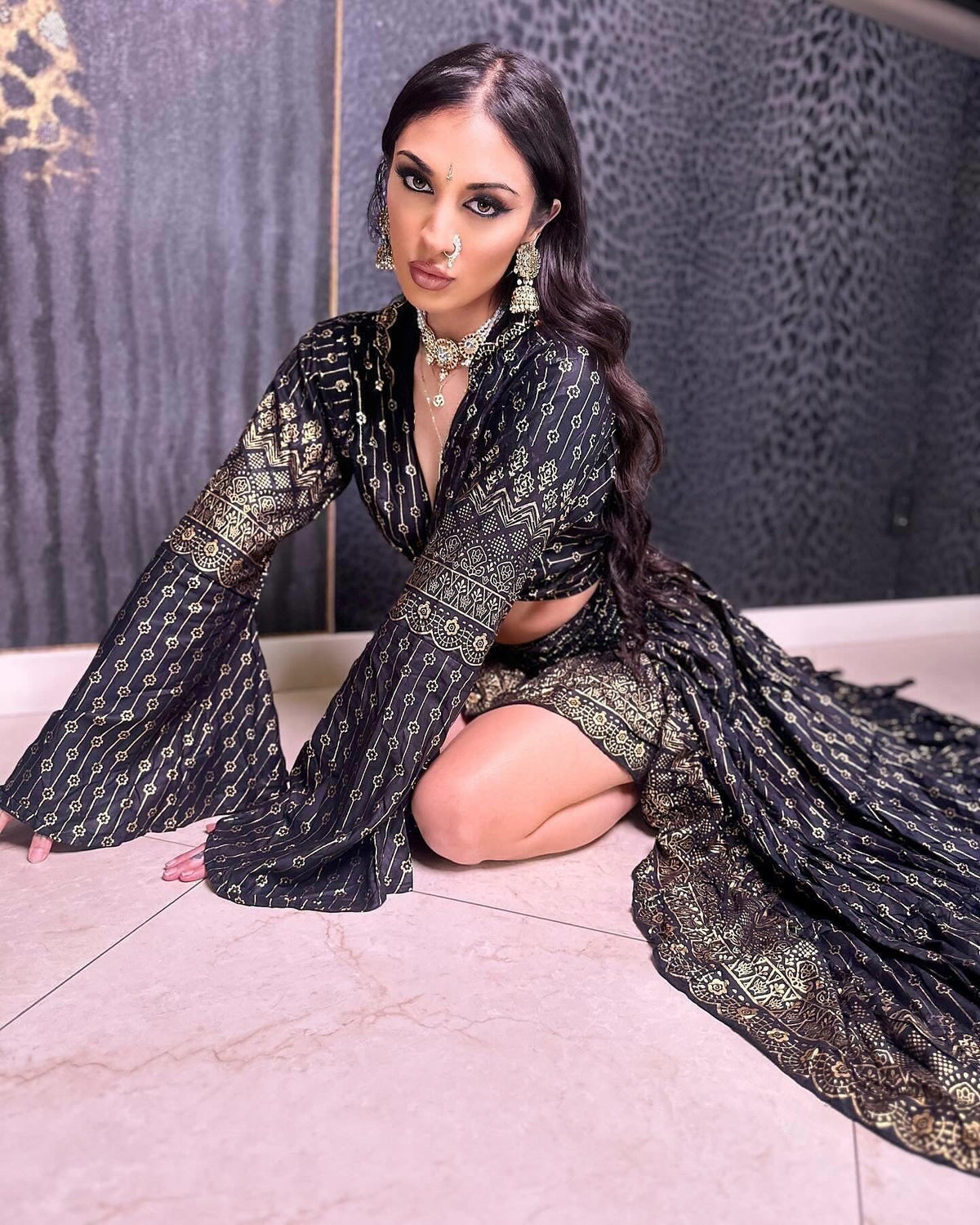 Black Lotus Bollywood Set