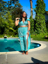 Load image into Gallery viewer, Sky Princess Jasmine Set PLUS SIZE
