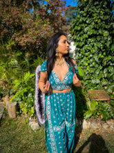 Load image into Gallery viewer, Day Dreamer Jasmine Set
