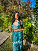 Load image into Gallery viewer, Day Dreamer Jasmine Set

