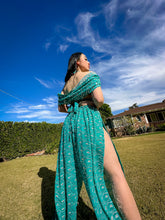 Load image into Gallery viewer, Diamond Diva Jasmine Set
