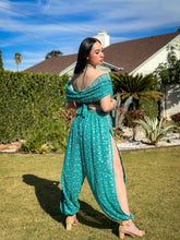 Load image into Gallery viewer, Diamond Diva Jasmine Set
