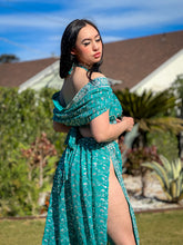 Load image into Gallery viewer, Diamond Diva Jasmine Set
