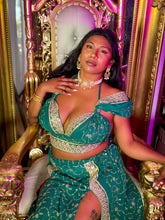Load image into Gallery viewer, Silver Dreams Goddess Set (PLUS SIZE)
