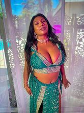 Load image into Gallery viewer, Silver Dreams Goddess Set (PLUS SIZE)
