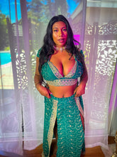 Load image into Gallery viewer, Silver Dreams Goddess Set (PLUS SIZE)
