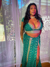 Load image into Gallery viewer, Silver Dreams Goddess Set (PLUS SIZE)
