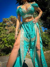 Load image into Gallery viewer, Dream Girl Jasmine Set
