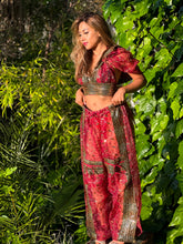 Load image into Gallery viewer, Royal Empress Jasmine Set
