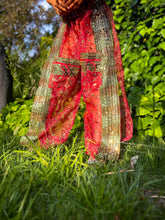 Load image into Gallery viewer, Royal Empress Jasmine Set
