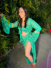 Load image into Gallery viewer, Golden Turquoise Jasmine Set
