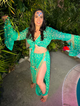 Load image into Gallery viewer, Golden Turquoise Jasmine Set
