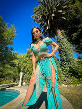 Load image into Gallery viewer, Dream Girl Jasmine Set
