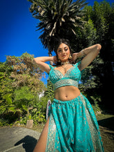 Load image into Gallery viewer, Dream Girl Jasmine Set
