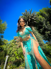 Load image into Gallery viewer, Dream Girl Jasmine Set
