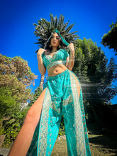Load image into Gallery viewer, Dream Girl Jasmine Set
