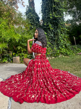 Load image into Gallery viewer, Love Sparkles Goddess Set
