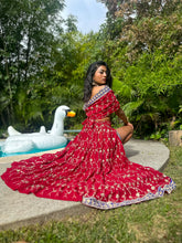 Load image into Gallery viewer, Love Sparkles Goddess Set
