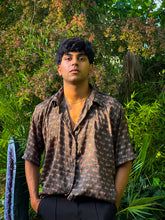 Load image into Gallery viewer, Midnight Forrest Button-Up
