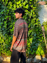 Load image into Gallery viewer, Midnight Forrest Button-Up
