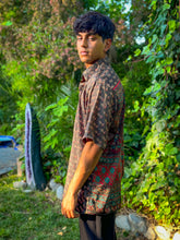 Load image into Gallery viewer, Midnight Forrest Button-Up
