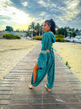 Load image into Gallery viewer, Diamond Dahlia Jasmine Set

