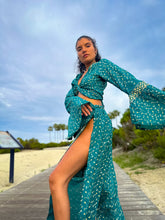 Load image into Gallery viewer, Diamond Dahlia Jasmine Set
