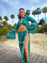 Load image into Gallery viewer, Diamond Dahlia Jasmine Set
