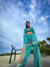 Load image into Gallery viewer, Diamond Dahlia Jasmine Set
