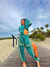 Load image into Gallery viewer, Diamond Dahlia Jasmine Set

