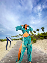 Load image into Gallery viewer, Diamond Dahlia Jasmine Set

