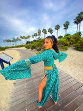 Load image into Gallery viewer, Diamond Dahlia Jasmine Set
