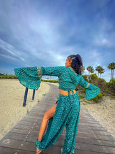Load image into Gallery viewer, Diamond Dahlia Jasmine Set
