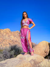 Load image into Gallery viewer, Pink Diamonds Jasmine Set
