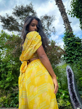 Load image into Gallery viewer, Yellow Submarine Jasmine Set (NO SLITS)
