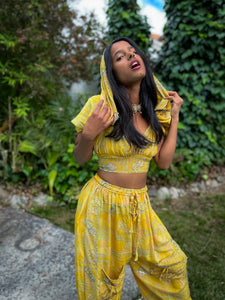 Yellow Submarine Jasmine Set (NO SLITS)