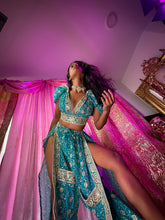 Load image into Gallery viewer, Diamond Baby Jasmine Set
