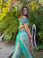 Load image into Gallery viewer, Golden Jade Jasmine Set
