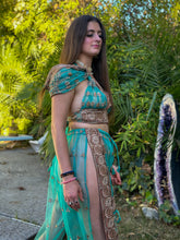 Load image into Gallery viewer, Golden Jade Jasmine Set

