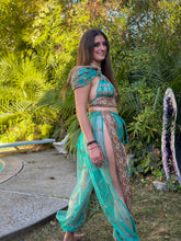 Load image into Gallery viewer, Golden Jade Jasmine Set
