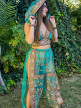 Load image into Gallery viewer, Golden Jade Jasmine Set

