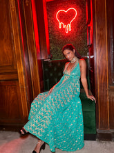 Load image into Gallery viewer, Jasmine&#39;s Magic Dress
