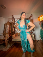 Load image into Gallery viewer, Turquoise Crystal Jasmine Set
